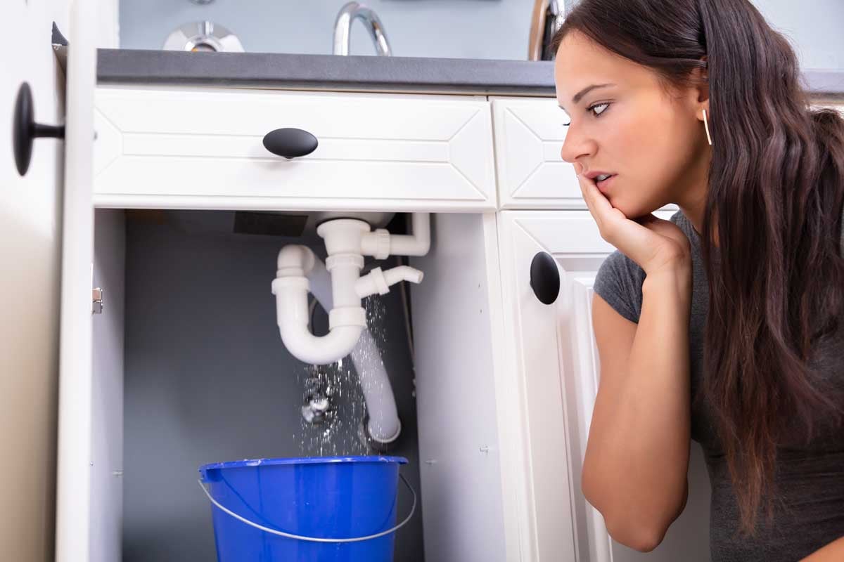 4 Plumbing Warning Signs Every Homeowner Should Be Aware Of